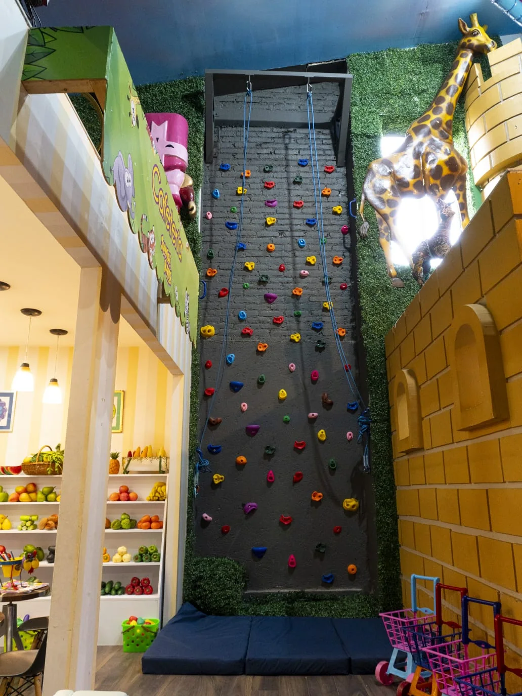 Tirolesa y Pared de Rápel en Jungle Kids Platinum